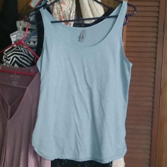 Tank top - Picture 3 of 3